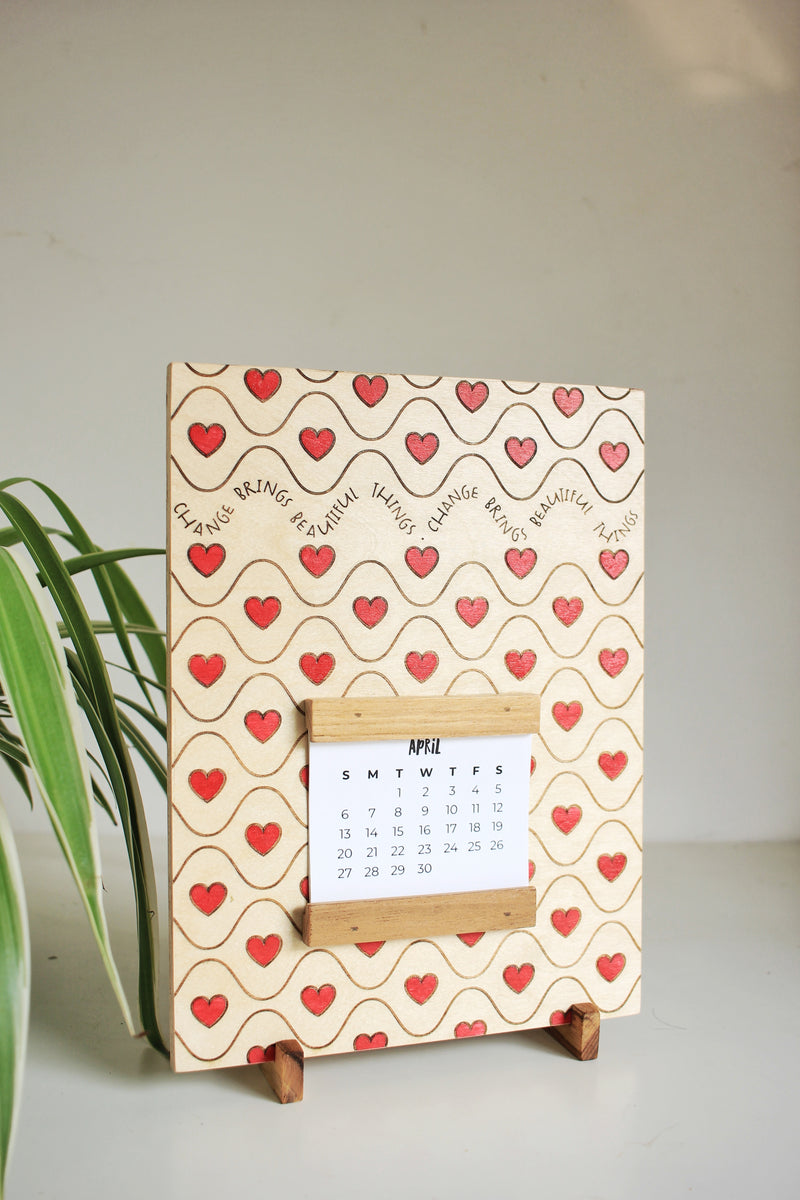 Wavy Heart Desk Calendar