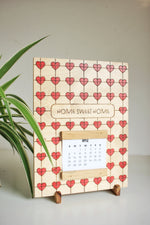 Linked Heart Desk Calendar