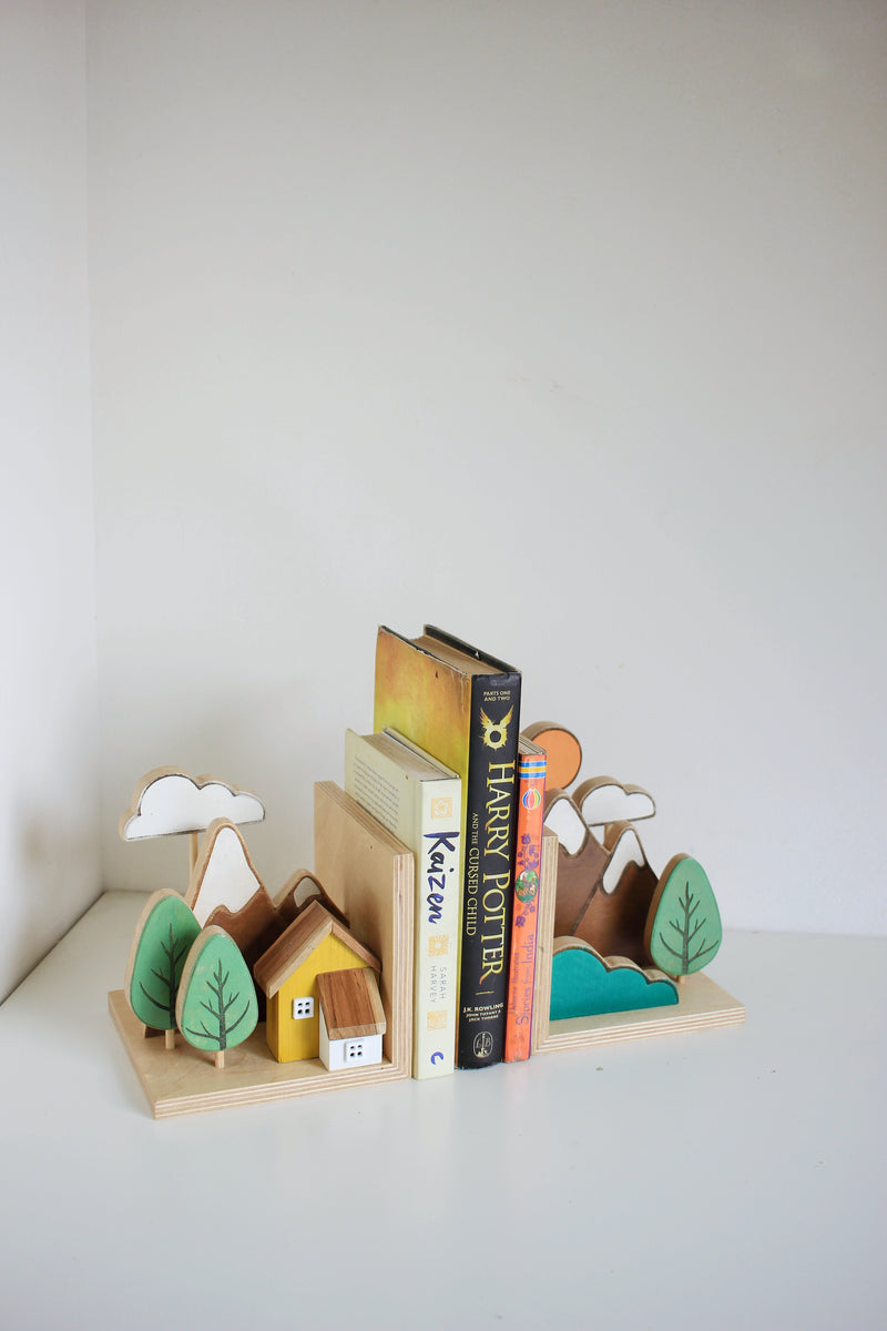 Mountain Landscape Bookend