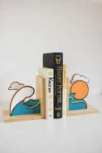 Sun + Wave Bookend