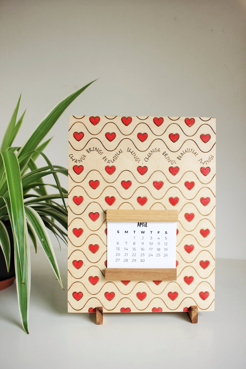 Wavy Heart Desk Calendar